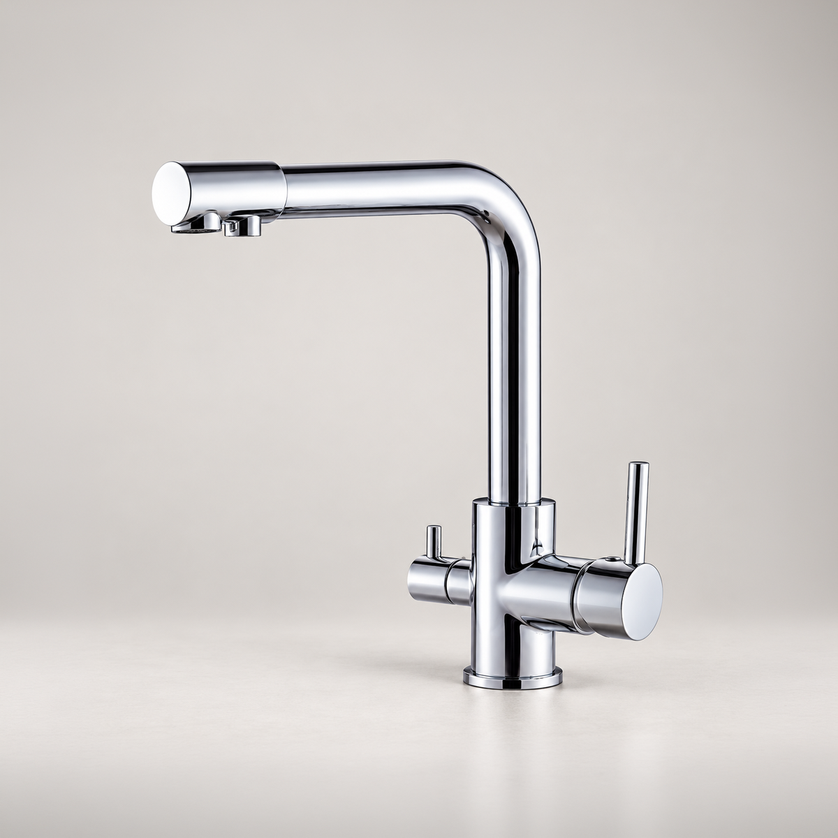 WAA 7604S L Circular 3-way mixer tap in Silver